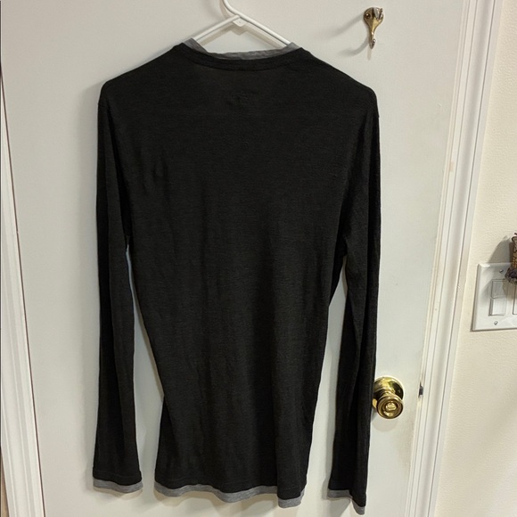 Giorgio Armani Men’s Charcoal Long Sleeve Top in Sz M - Picture 6 of 7